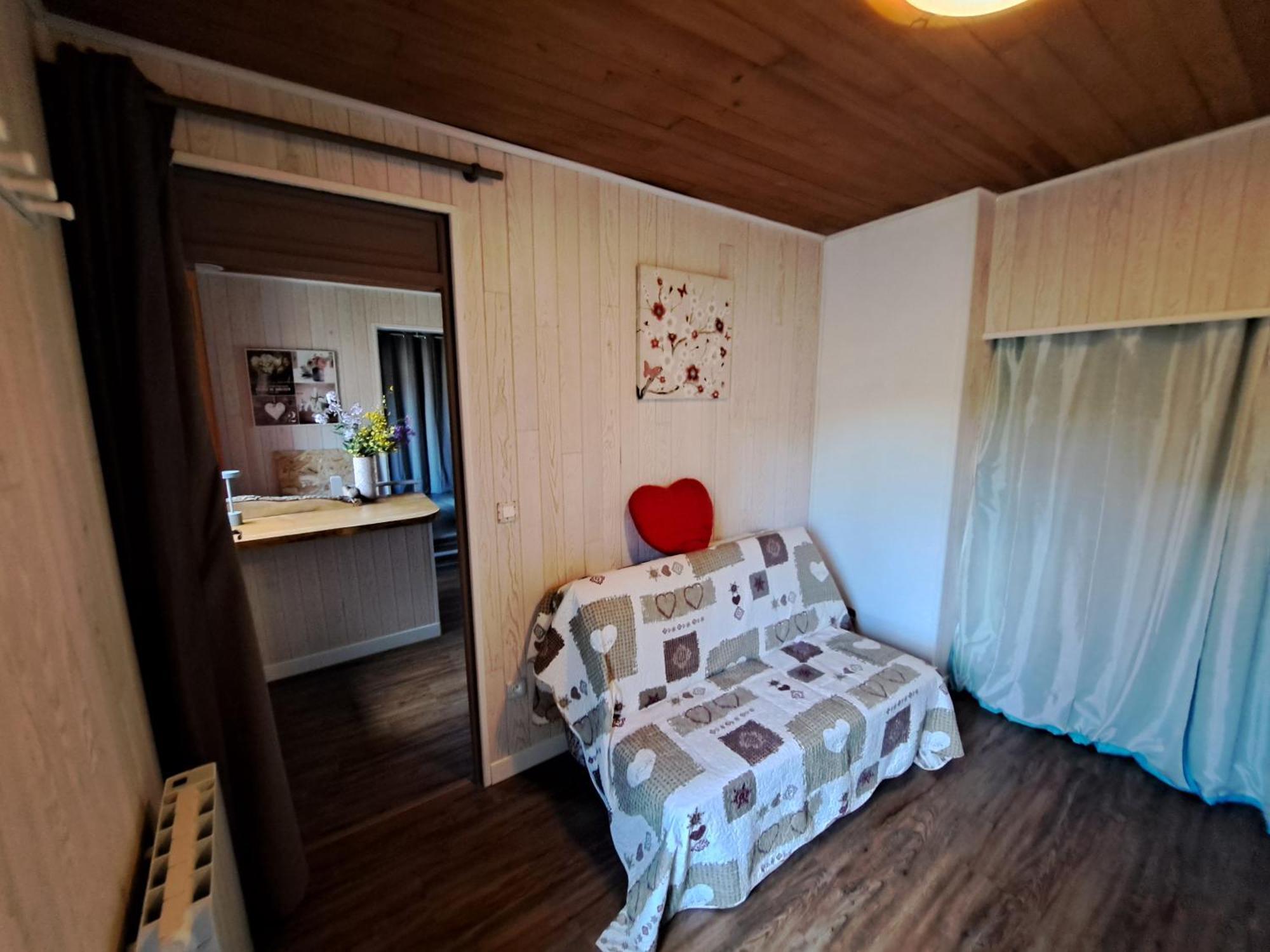 La Bouletiere Bed & Breakfast Dourbies ภายนอก รูปภาพ